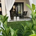 Kallithea Paradise Pool & Garden דירה *